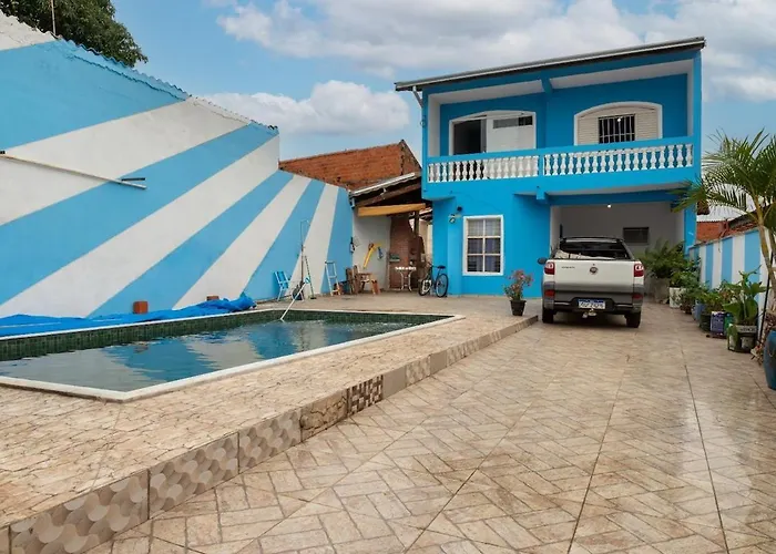 Sobrado Azul com Piscina